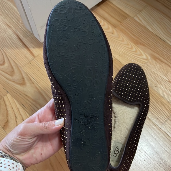 UGG flats - Picture 3 of 3